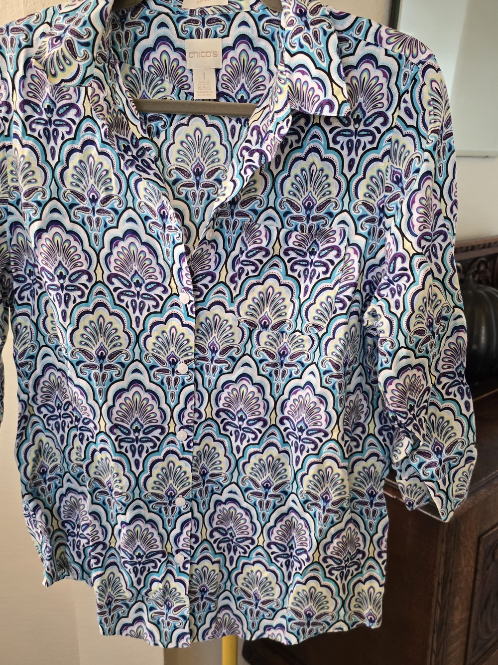 Chico's 'No Iron' Linen Printed Button-Up Shirt Size 1
